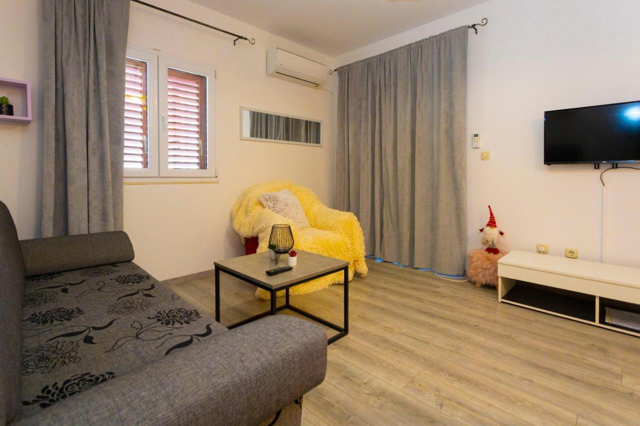 מאקרסקה Apartman Angie מראה חיצוני תמונה
